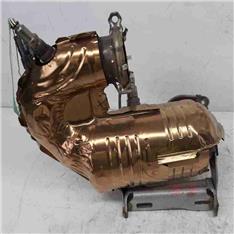 奔驰A180排气管-三元催化